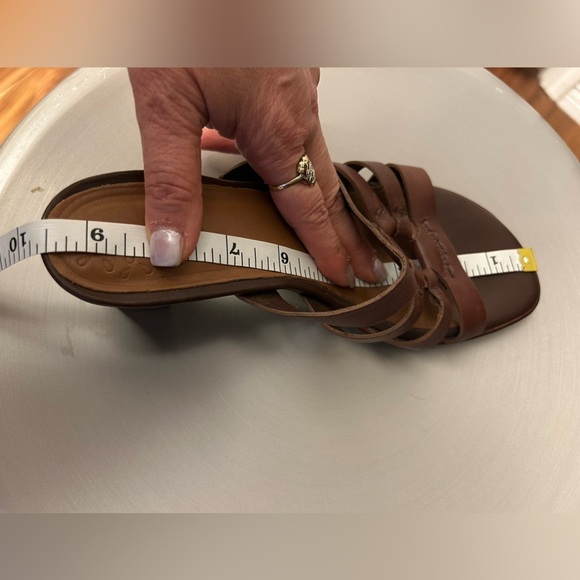 Clarks Brown soft leather Slip-On casual Sandals Sz-7 (UK 5). H - Picture 10 of 11